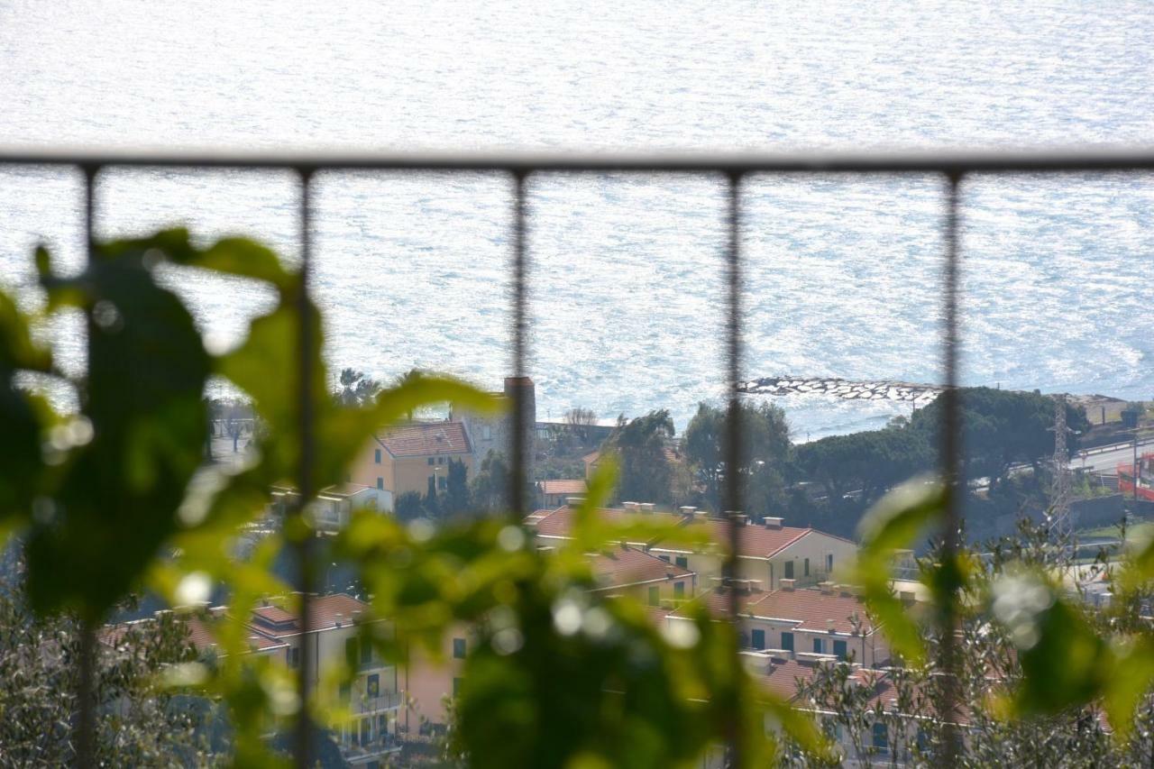 La Torretta Villa Imperia Luaran gambar